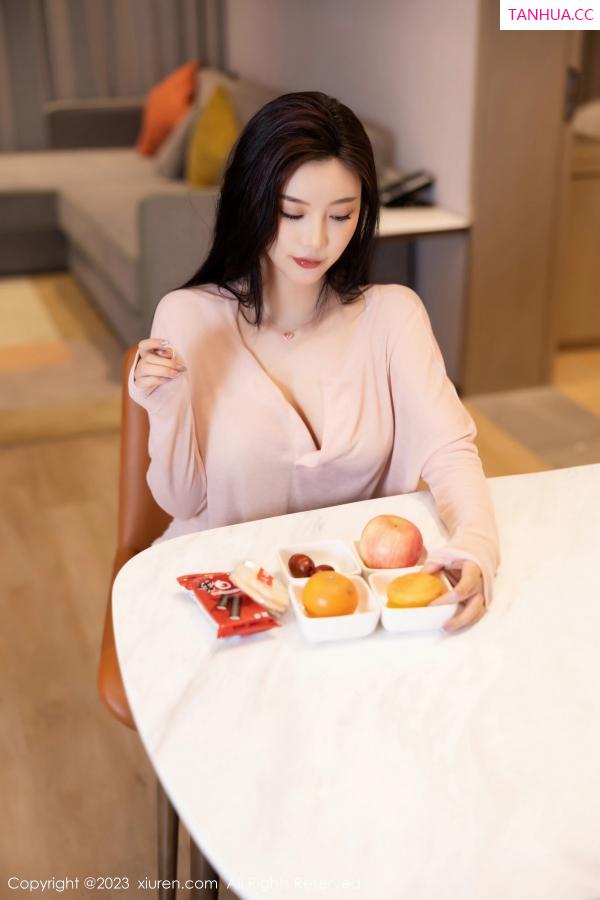 杨晨晨 sugar小甜心CC [XiuRen]高清写真图 2023.05.23 No.6788 杨晨晨Yome 黑丝美臀第3张图片
